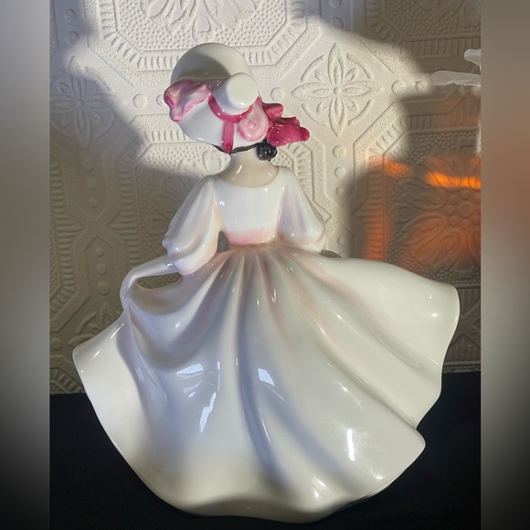 1978 Royal Doulton Sunday Best. Peggy Davies.
HN2698. Rare Blush Pink Dress. - Picture 9 of 14